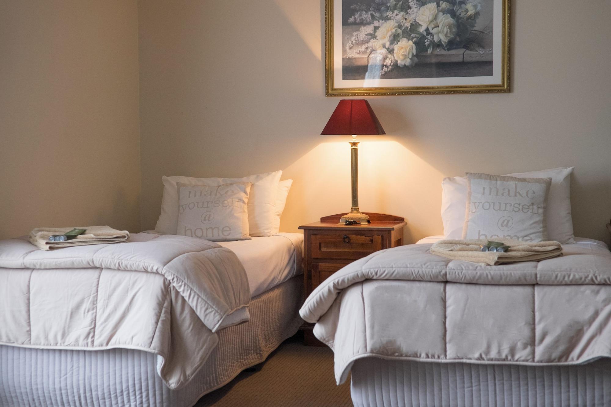 Ashmont Motel And Apartments Port Fairy Esterno foto