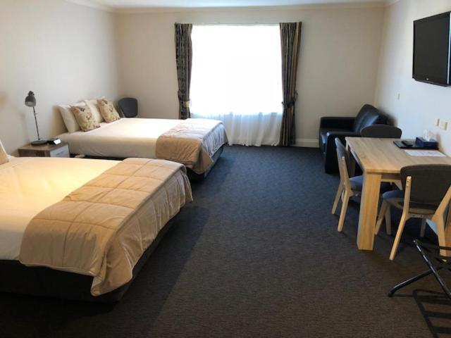 Ashmont Motel And Apartments Port Fairy Esterno foto