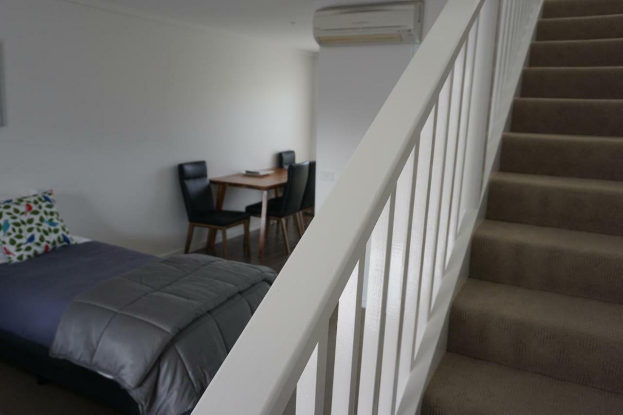 Ashmont Motel And Apartments Port Fairy Esterno foto